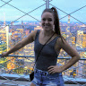 Meet your Posher, Caitee